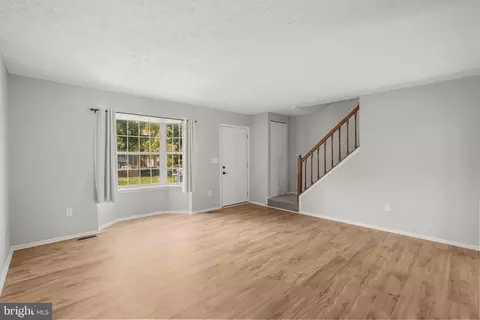 Living - 369 Cool Breeze Ct, Pasadena, MD 21122 photo 2 of 4