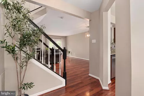 Entry Way - 8226 Appalachian Dr, Pasadena, MD 21122 photo 2 of 4