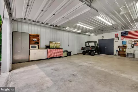 Exterior - 7143 Race Rd, Hanover, MD 21076 photo 6 of 8