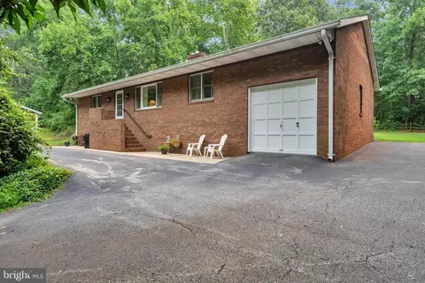 Exterior - 7143 Race Rd, Hanover, MD 21076 photo 1 of 8