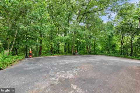 Exterior - 7143 Race Rd, Hanover, MD 21076 photo 7 of 8