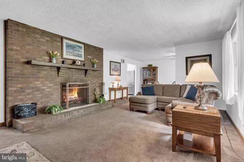 Living - 7143 Race Rd, Hanover, MD 21076 photo 1 of 1
