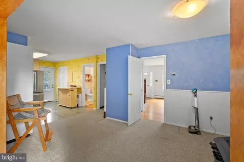 Entry Way - 153 Duval Ln, Edgewater, MD 21037 photo 3 of 4