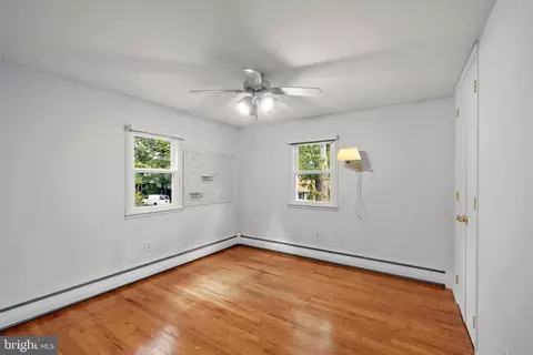 Bedroom - 153 Duval Ln, Edgewater, MD 21037 photo 1 of 3
