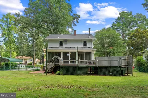 Exterior - 153 Duval Ln, Edgewater, MD 21037 photo 5 of 8