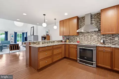 Kitchen - 8 Constitution Sq, Annapolis, MD 21401 photo 3 of 3