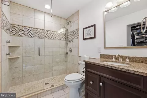 Bath - 8 Constitution Sq, Annapolis, MD 21401 photo 1 of 2