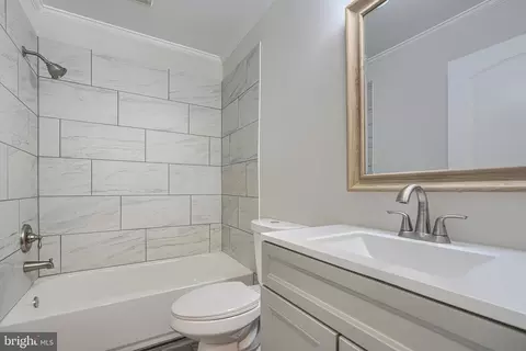 Bath - 216 Werner Rd, Baltimore, MD 21226 photo 3 of 6