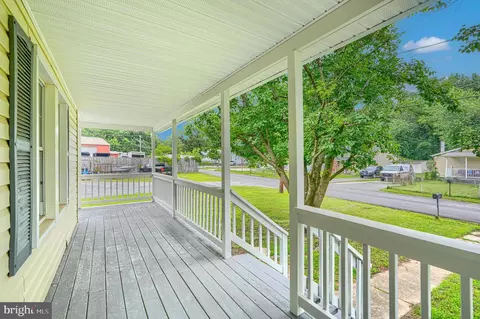 Exterior - 216 Werner Rd, Baltimore, MD 21226 photo 6 of 14