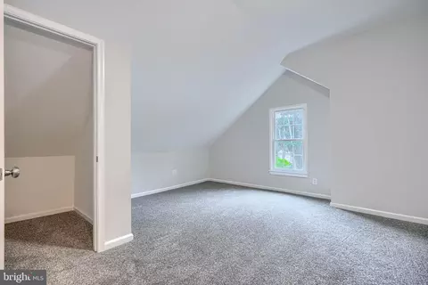 Entry Way - 216 Werner Rd, Baltimore, MD 21226 photo 2 of 10
