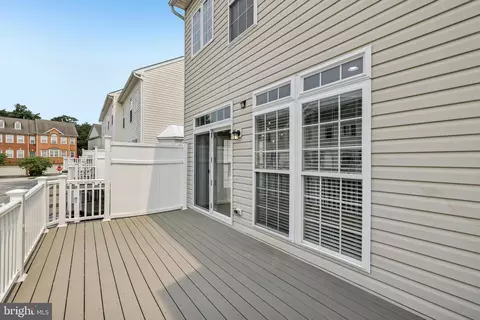 Exterior - 7644 Sandhurst Ln, Hanover, MD 21076 photo 4 of 4