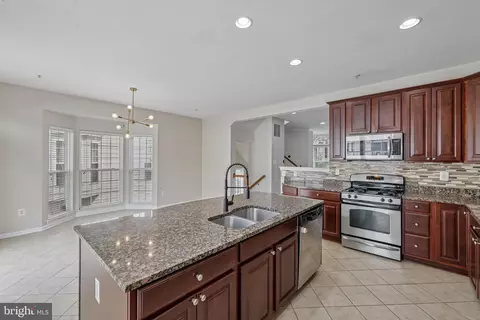Kitchen - 7644 Sandhurst Ln, Hanover, MD 21076 photo 3 of 3