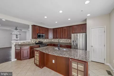 Kitchen - 7644 Sandhurst Ln, Hanover, MD 21076 photo 1 of 3