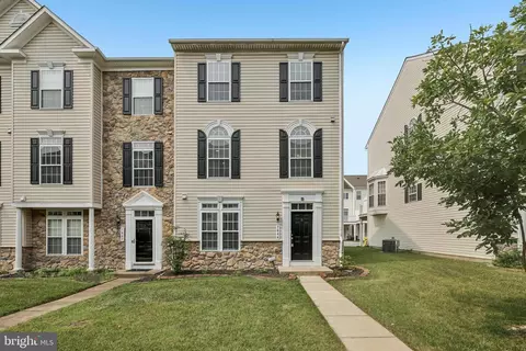 7644 Sandhurst Ln, Hanover, MD 21076