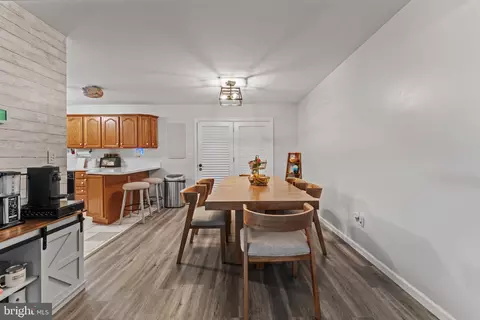 Dining - 7774 Old House Rd, Pasadena, MD 21122 photo 2 of 4