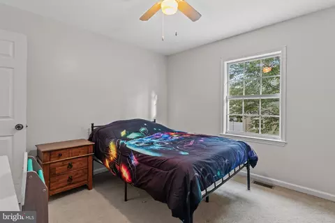 Bedroom - 7774 Old House Rd, Pasadena, MD 21122 photo 3 of 7