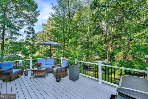 Exterior - 214 Baybourne Dr, Arnold, MD 21012 photo 6 of 18
