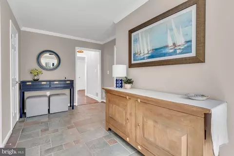 Entry Way - 1069 Shore Acres Rd, Arnold, MD 21012 photo 2 of 3