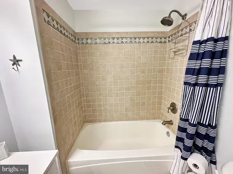 Bath - 8414 Bedford Rd, Pasadena, MD 21122 photo 2 of 9