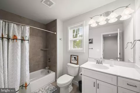 Bath - 1716 Millstone Dr, Edgewater, MD 21037 photo 1 of 1
