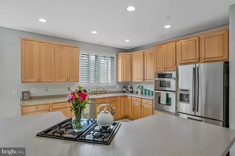 Kitchen - 205 Galewood Dr, Edgewater, MD 21037 photo 5 of 5