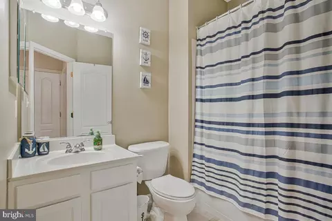 Bath - 205 Galewood Dr, Edgewater, MD 21037 photo 2 of 3