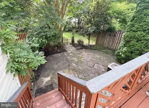Exterior - 1146 August Dr, Annapolis, MD 21403 photo 2 of 12