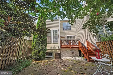 Exterior - 1146 August Dr, Annapolis, MD 21403 photo 5 of 12