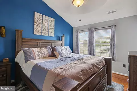 Bedroom - 222 Seneca Ter, Pasadena, MD 21122 photo 1 of 7