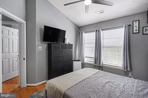 Bedroom - 222 Seneca Ter, Pasadena, MD 21122 photo 6 of 7