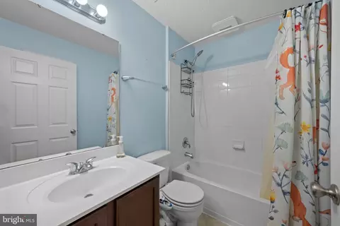 Bath - 1511 Martock Ln, Hanover, MD 21076 photo 2 of 2