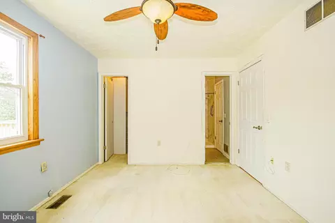Bedroom - 7882 Brighton Ct, Pasadena, MD 21122 photo 3 of 7