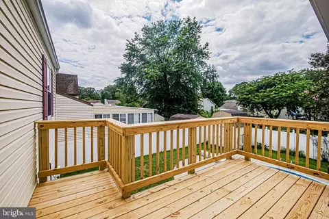 Exterior - 7882 Brighton Ct, Pasadena, MD 21122 photo 4 of 11