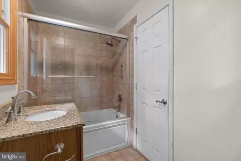 Entry Way - 778 Windgate Dr, Annapolis, MD 21409 photo 5 of 5