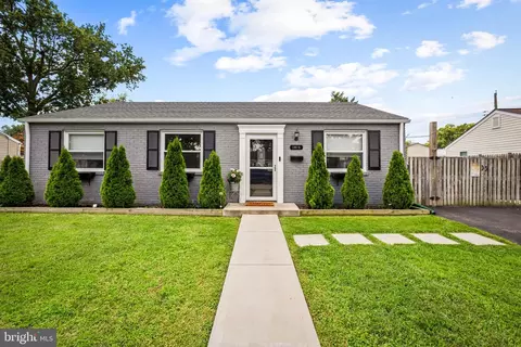 1015 Edgerly Rd, Glen Burnie, MD 21060