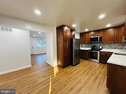 Kitchen - 322 Marganza S, Laurel, MD 20724 photo 2 of 2