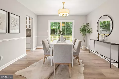 Dining - 507 Williamsburg Ln, Odenton, MD 21113 photo 1 of 3