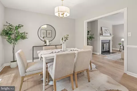 Dining - 507 Williamsburg Ln, Odenton, MD 21113 photo 2 of 3