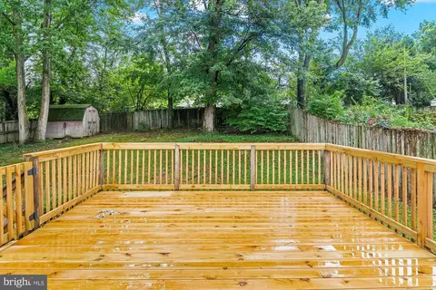 Exterior - 507 Williamsburg Ln, Odenton, MD 21113 photo 2 of 4
