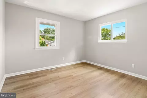 Bedroom - 507 Williamsburg Ln, Odenton, MD 21113 photo 5 of 6