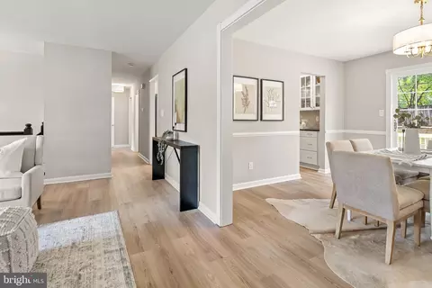 Entry Way - 507 Williamsburg Ln, Odenton, MD 21113 photo 1 of 3