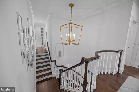 Entry Way - 14 E Lake Dr, Annapolis, MD 21403 photo 3 of 4