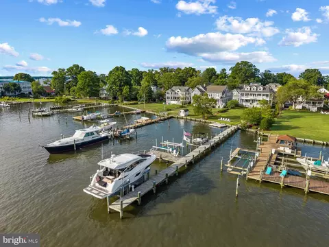View/Area - 14 E Lake Dr, Annapolis, MD 21403 photo 3 of 13