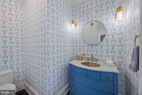 Bath - 14 E Lake Dr, Annapolis, MD 21403 photo 1 of 4