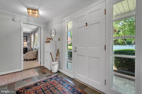 Entry Way - 1 King Ct, Annapolis, MD 21401 photo 3 of 3