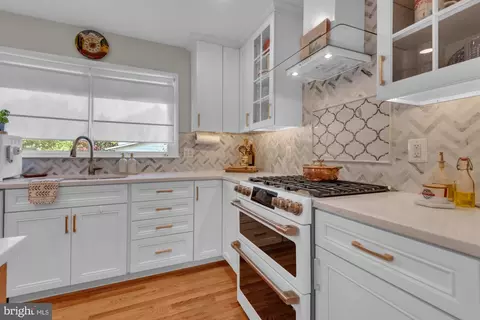 Kitchen - 1 King Ct, Annapolis, MD 21401 photo 1 of 5
