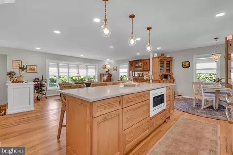 Kitchen - 1 King Ct, Annapolis, MD 21401 photo 2 of 5