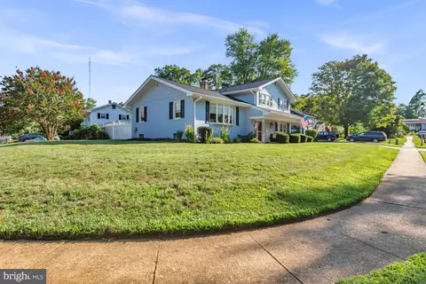 Exterior - 1 King Ct, Annapolis, MD 21401 photo 10 of 14