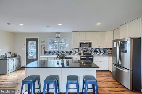Kitchen - 1813 Potomac Rd, Edgewater, MD 21037 photo 6 of 6