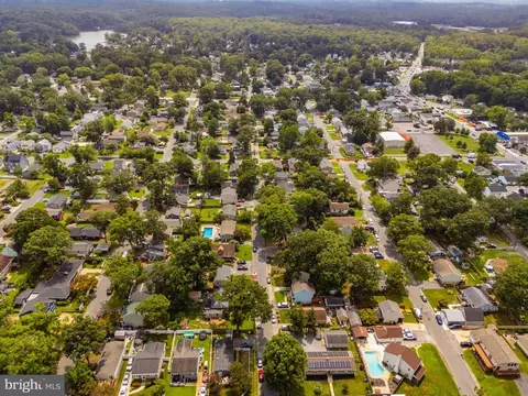 View/Area - 1813 Potomac Rd, Edgewater, MD 21037 photo 5 of 28